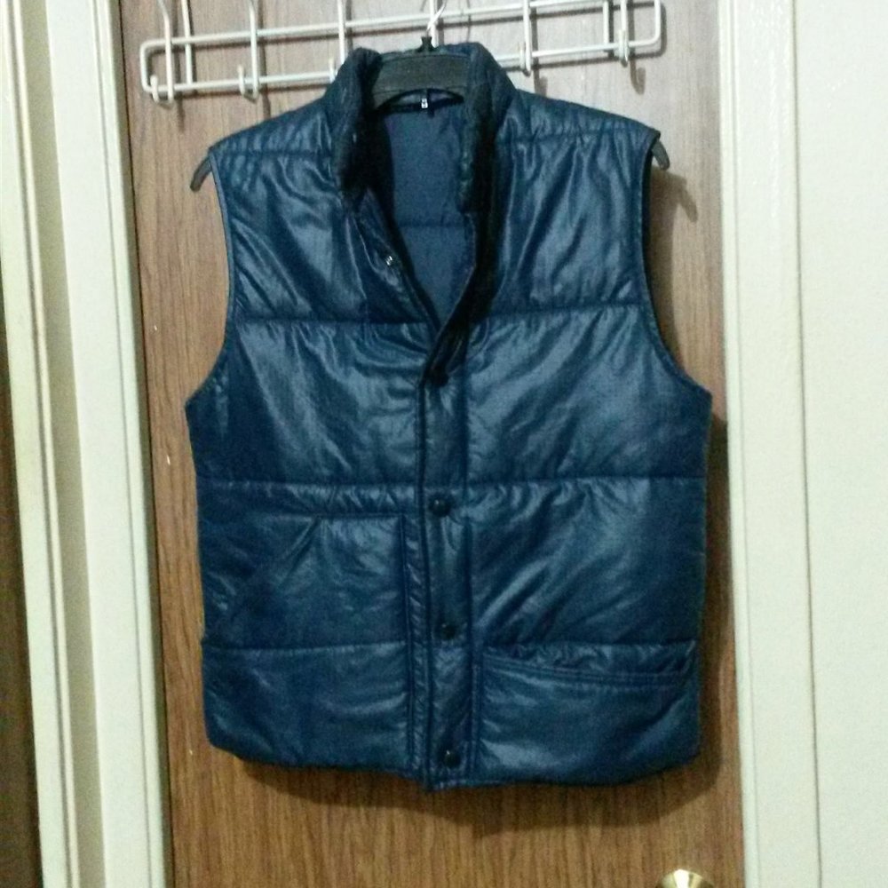 Puffed Vest With Snaps